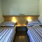 مكان تخييم Mobil Homes Malufi 266 يزيرا