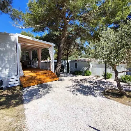 Mobil Homes Malufi 266 Campsite Jezera