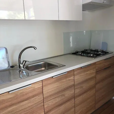 Mobil Homes Malufi 266 Campsite