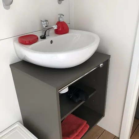 Parque de Campismo Mobil Homes Malufi 266 Jezera