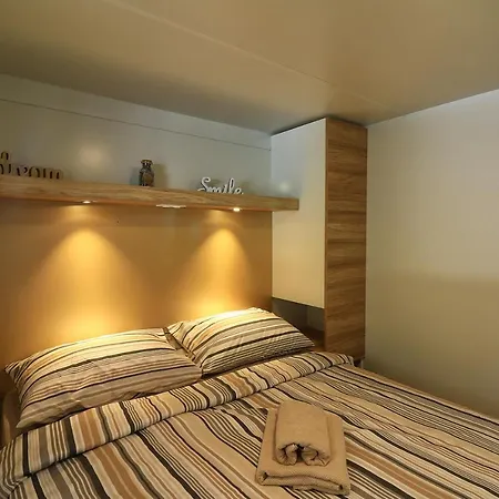 Parque de Campismo Mobil Homes Malufi 266 *