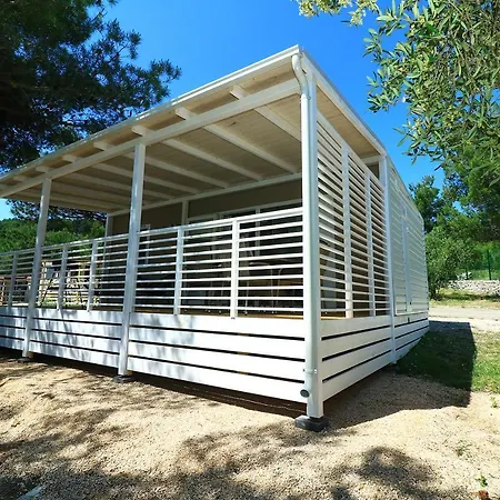 Mobil Homes Malufi 266 Campsite *