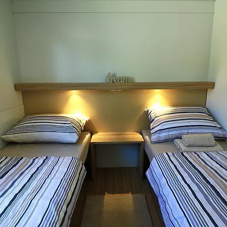 Camping Mobil Homes Malufi 266 Jezera