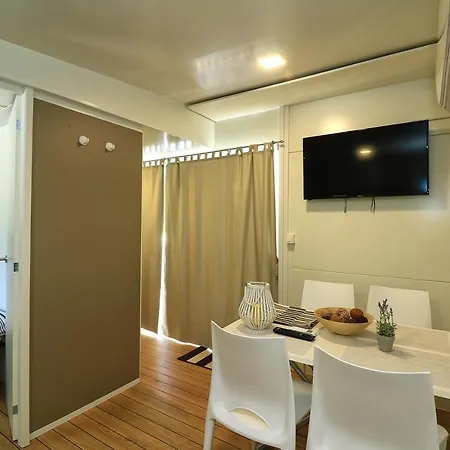 Mobil Homes Malufi 266 *