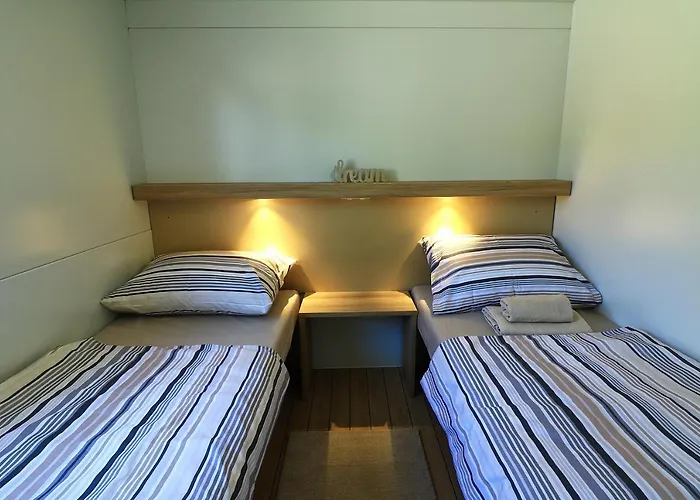 Camping Mobil Homes Malufi 266 Jezera