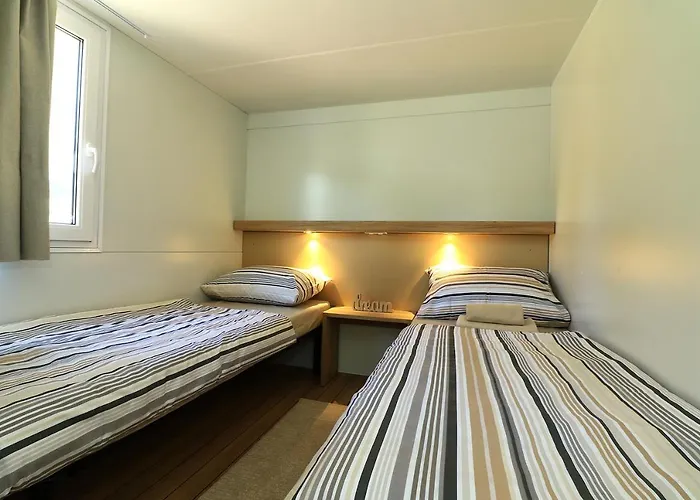 Camping Mobil Homes Malufi 266 Jezera